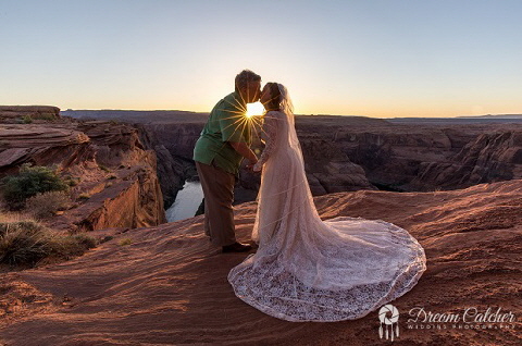 Horseshoe Bend Wedding Location 